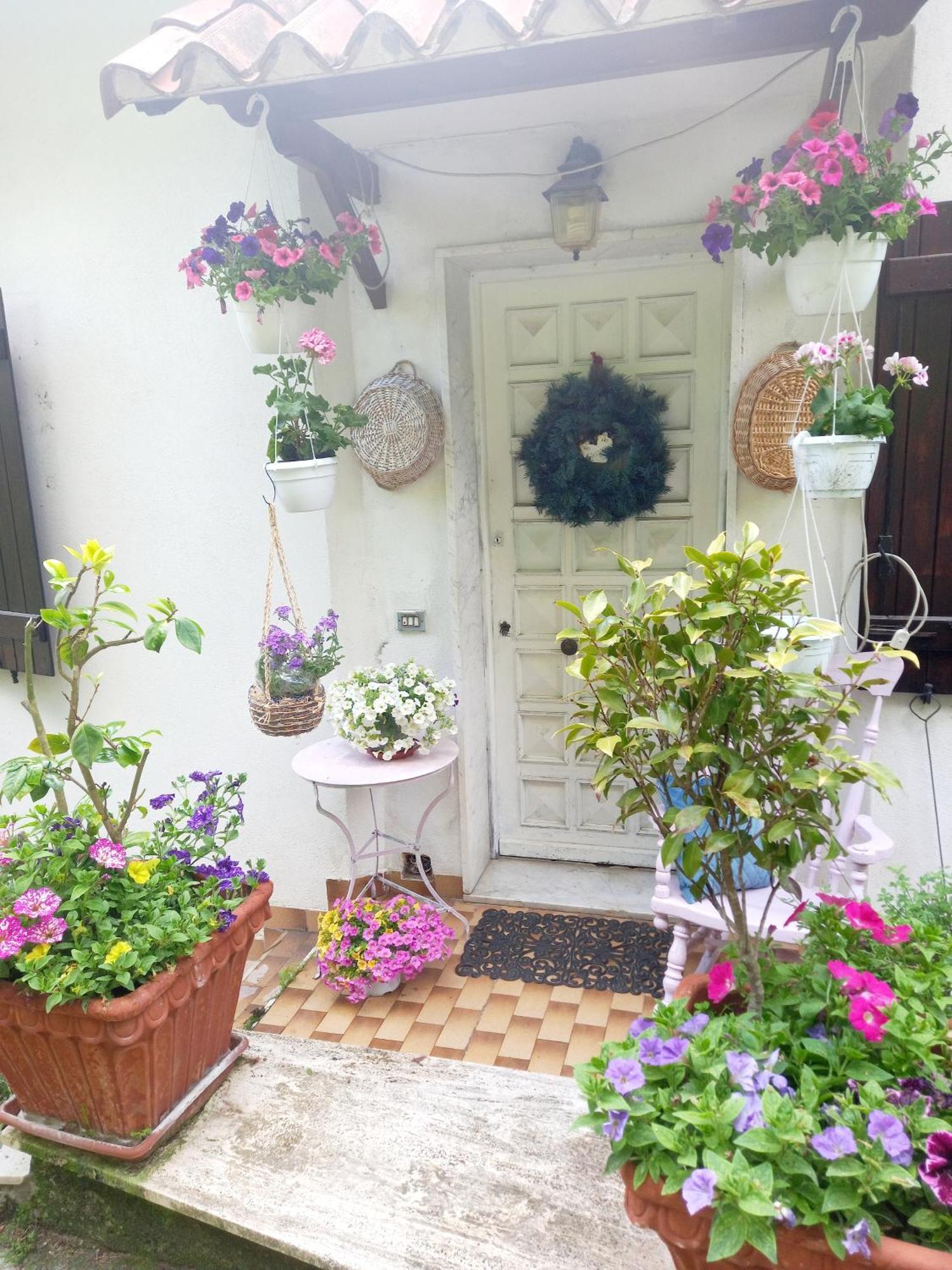 B&B Le Camelie Del Bosco Baiardo Buitenkant foto