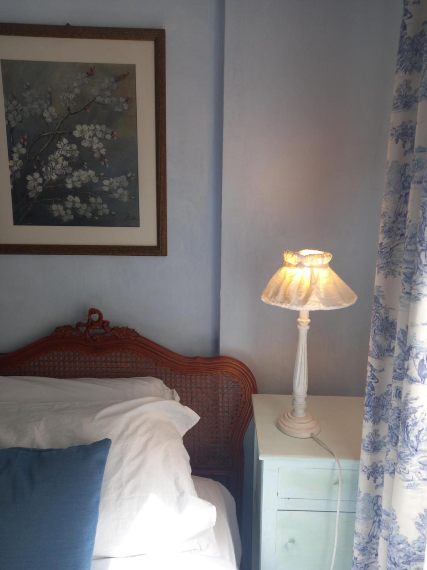 B&B Le Camelie Del Bosco Baiardo Kamer foto