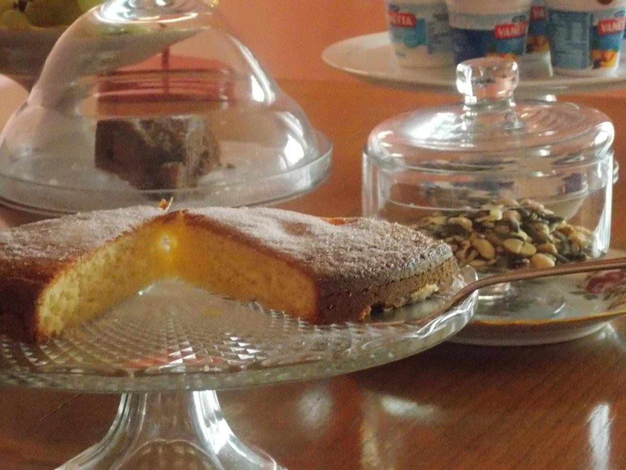 B&B Le Camelie Del Bosco Baiardo Buitenkant foto