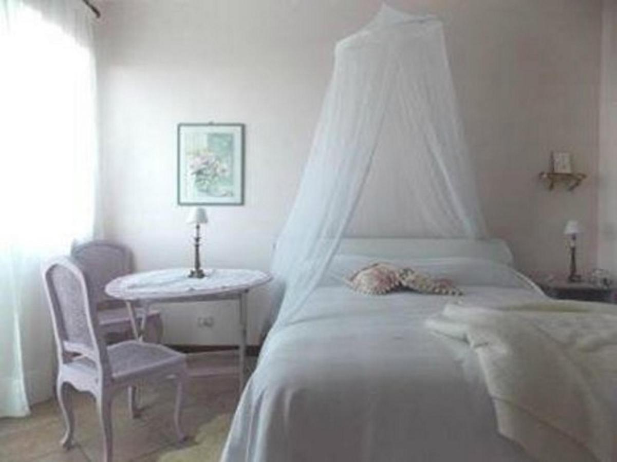 B&B Le Camelie Del Bosco Baiardo Buitenkant foto